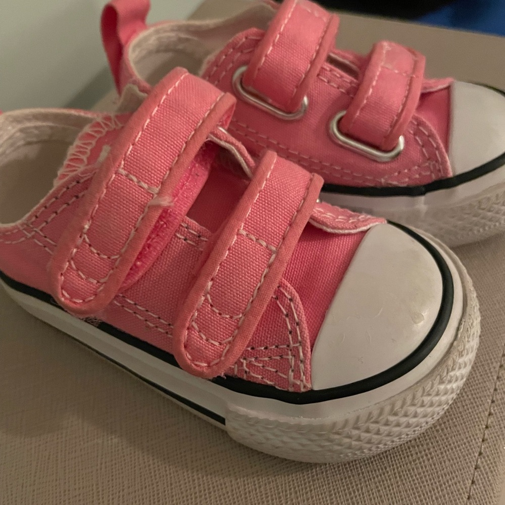 Converse Child Size 3 GUC - Picture 3 of 5
